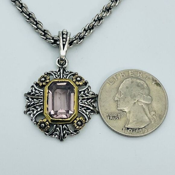 1928 Emerald Cut Faceted Faux Stone Filigree Floral Pendant with Chain Necklace - Picture 6 of 8
